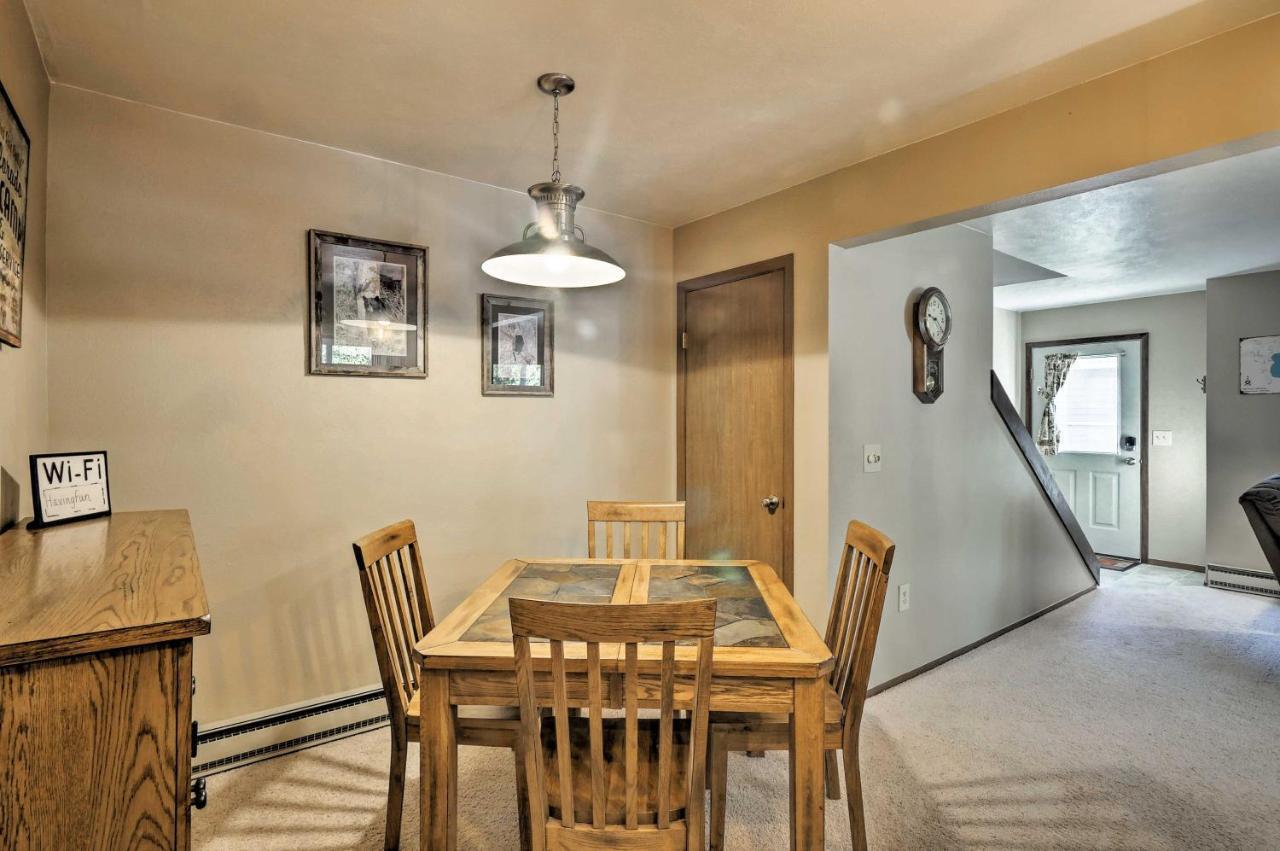 Grand Lake Condo With Balcony - 1 Block To Water! المظهر الخارجي الصورة